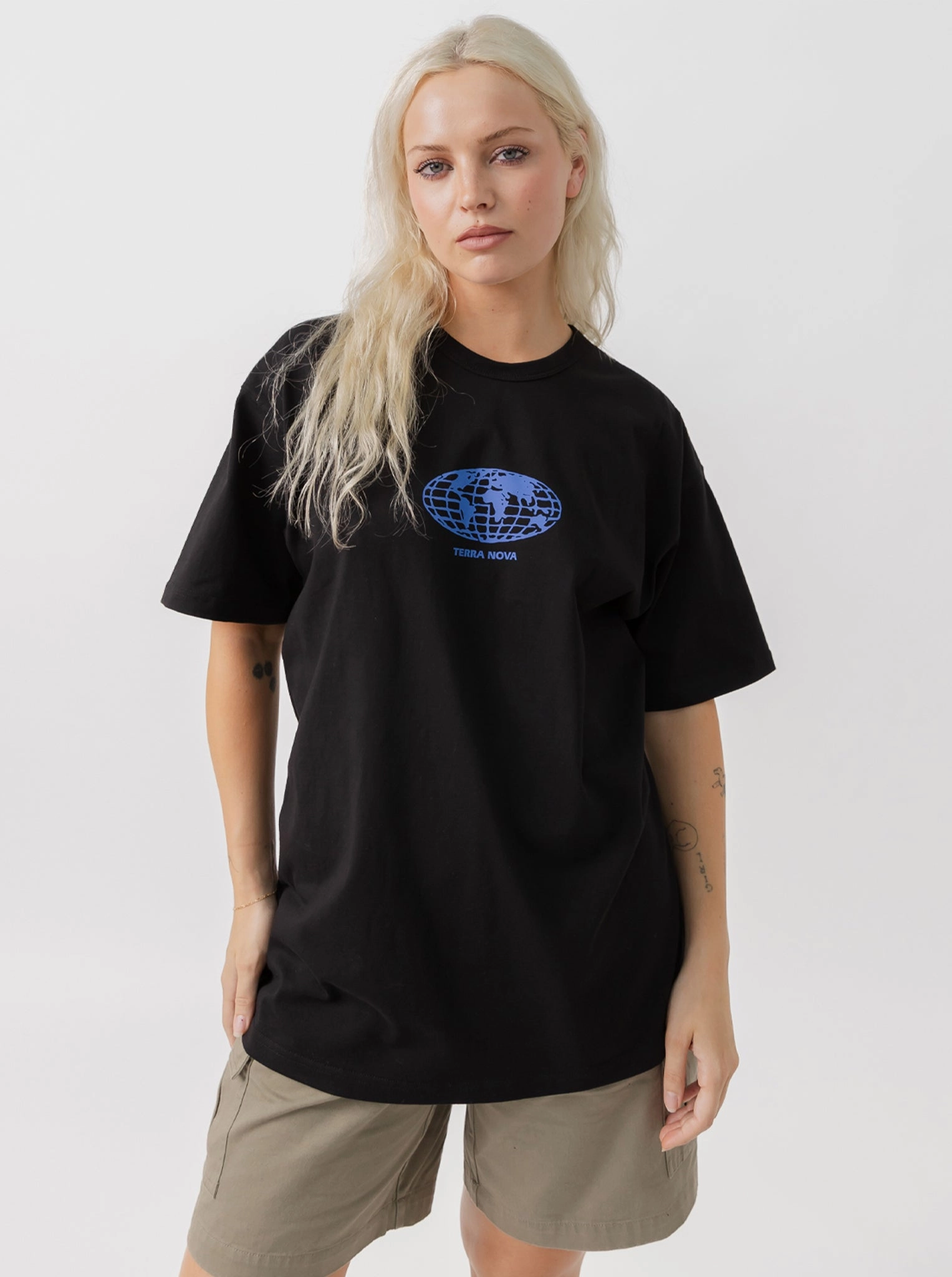 Eco-friendly TexturedWeavePattern Globe Logo Graphic Tee