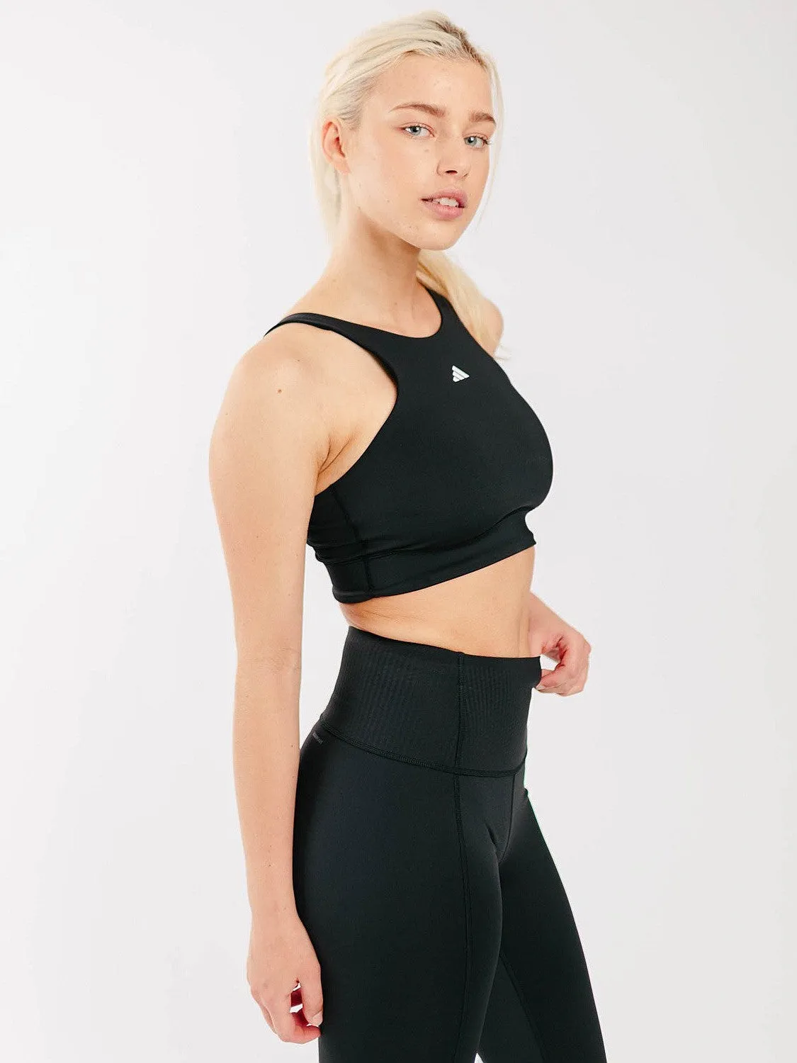 Comfortable Closure Powerimpact Training Medium Support Bra