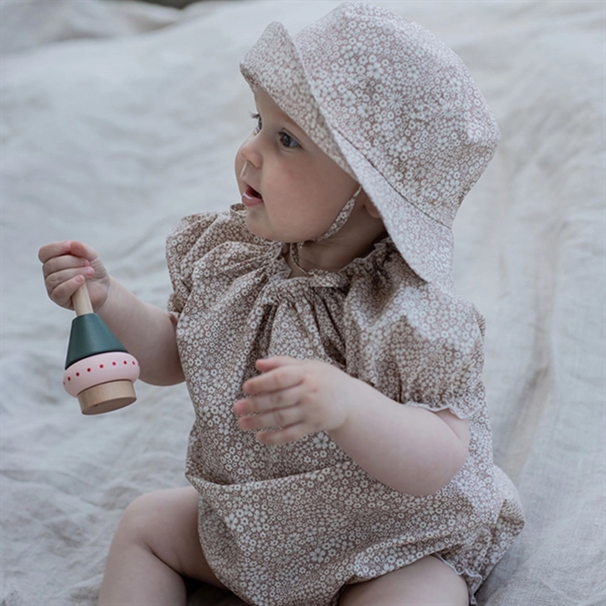 Unique Singer Huttelihut Emily Liberty Romper Jacqueline Blossom