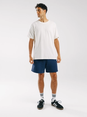 Premium Essentials T-Shirt Light Layer