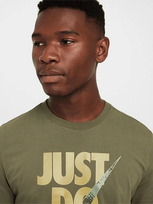 Stretchable Collar Band Bold Design Dri-FIT Camo Tee