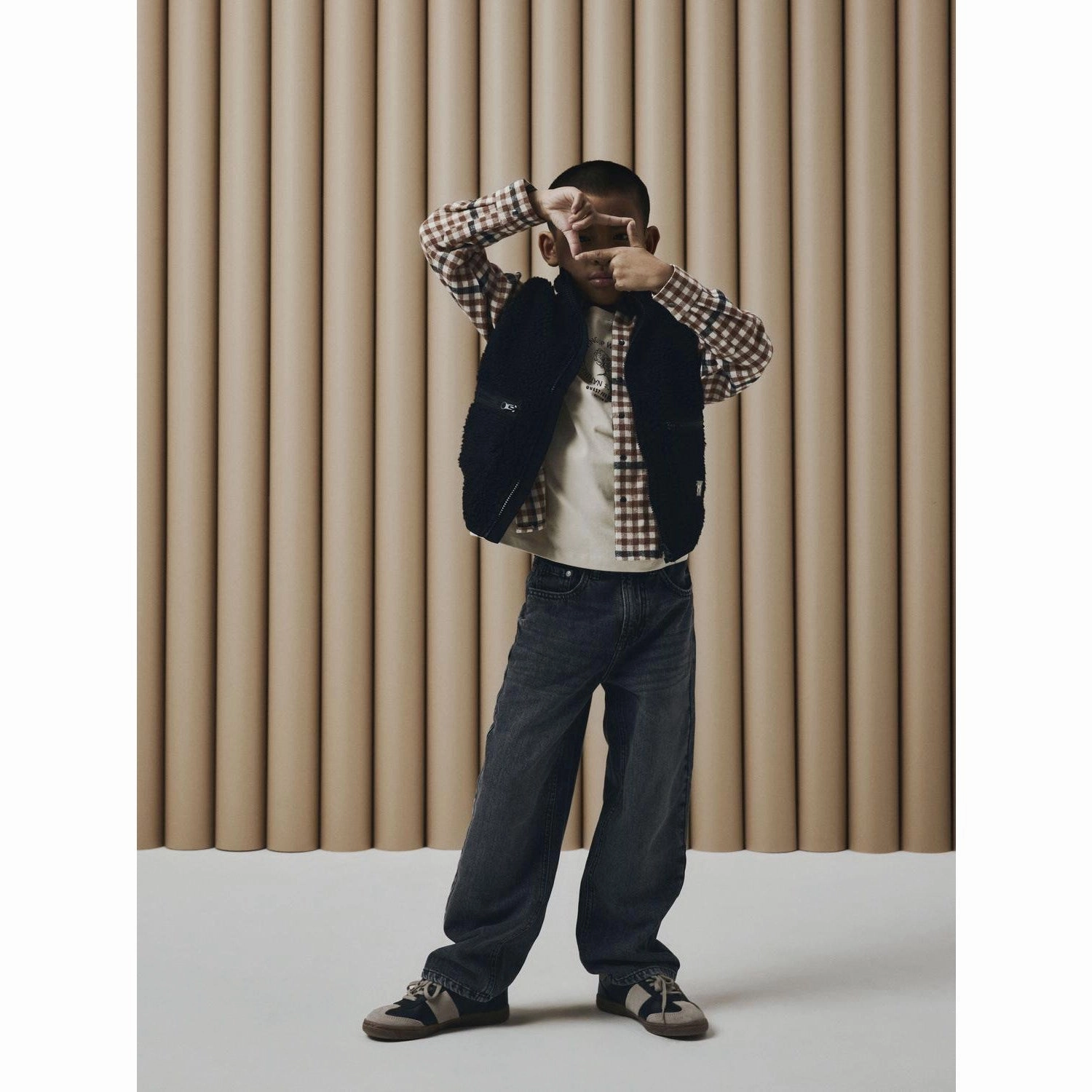 Unisex Name It Black Nodes Teddy Vest