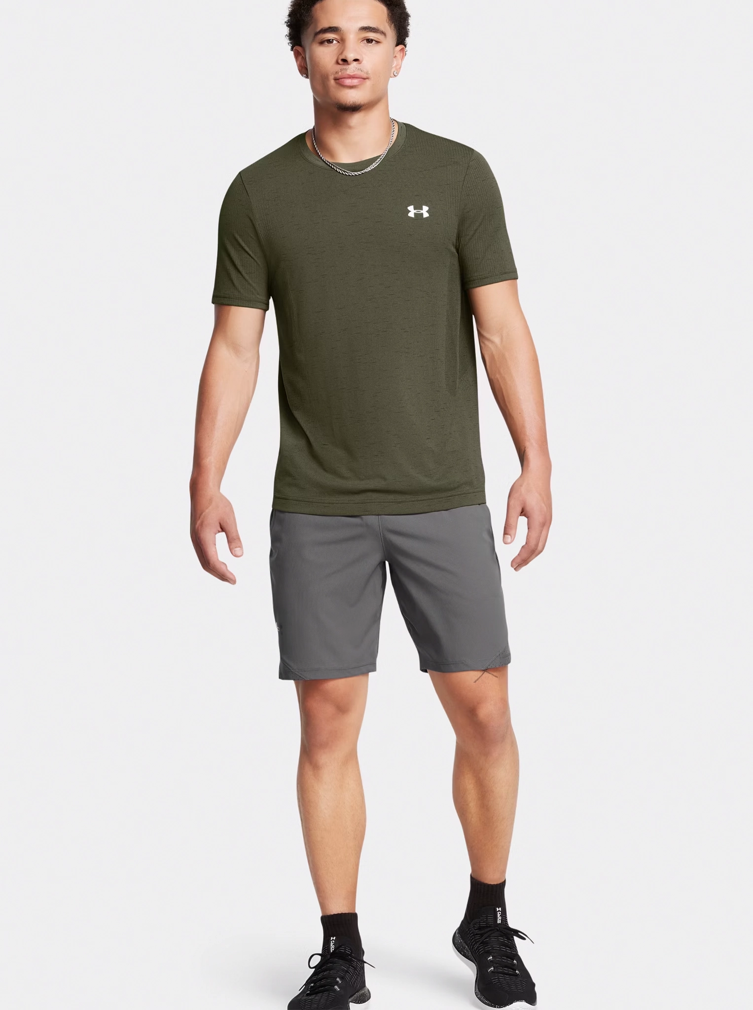 Vanish Woven 8in Shorts stain resistant coating