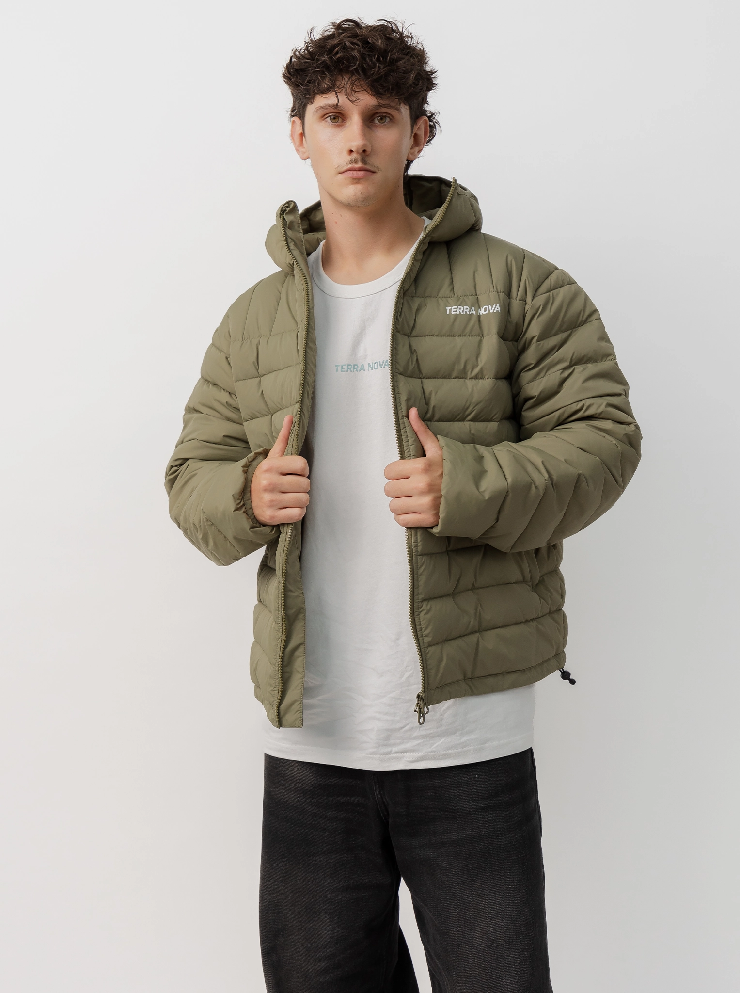 Temperature Adaptive Fabric Hooded Puffer Jacket