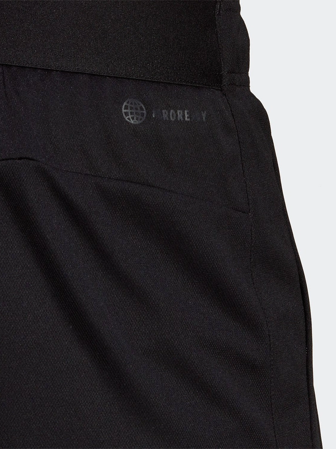 Train Essentials Logo Training Shorts kids wear