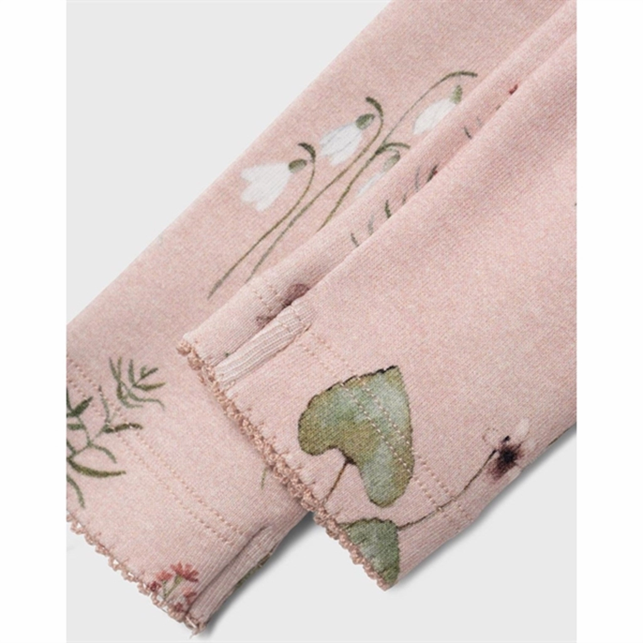 Name it Sepia Rose Bossa Leggings Pro Athlete Travel Outfit