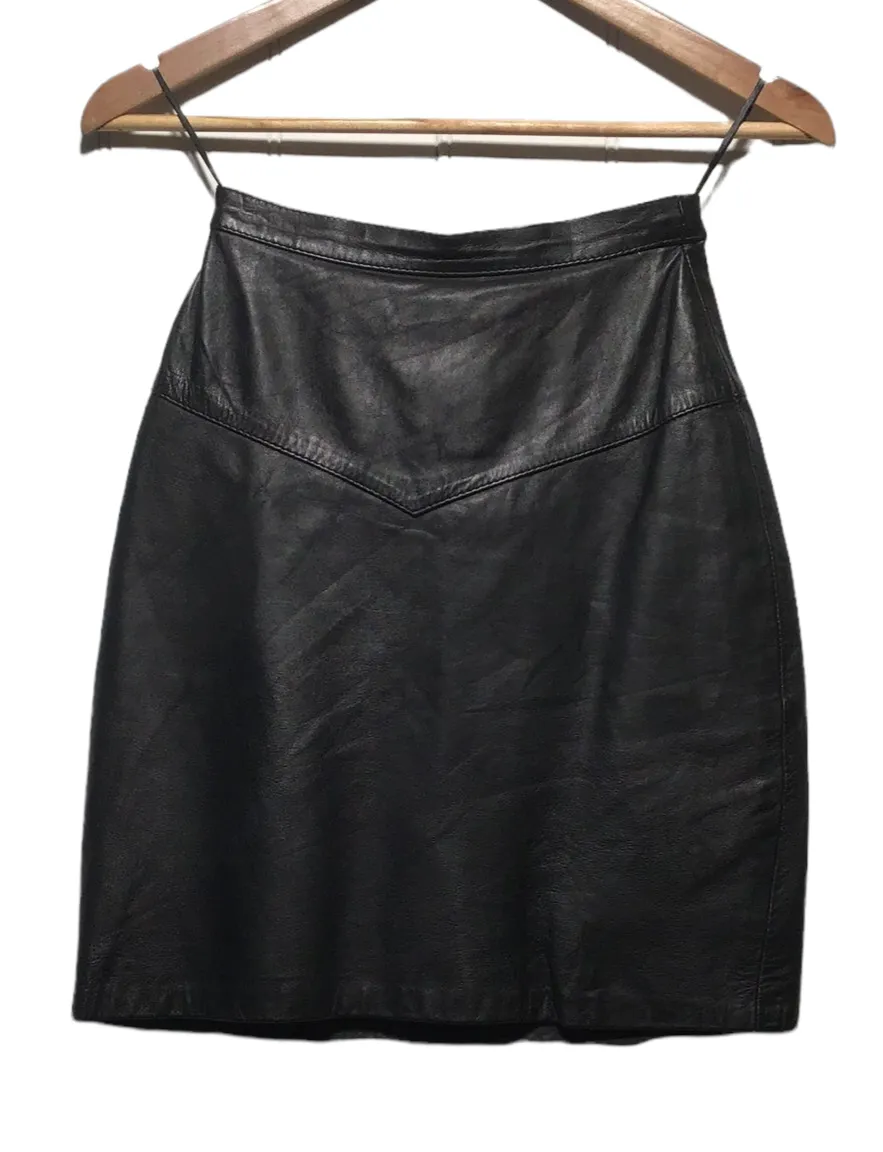 All Day mountain style Short Leather Skirt (Size XS)