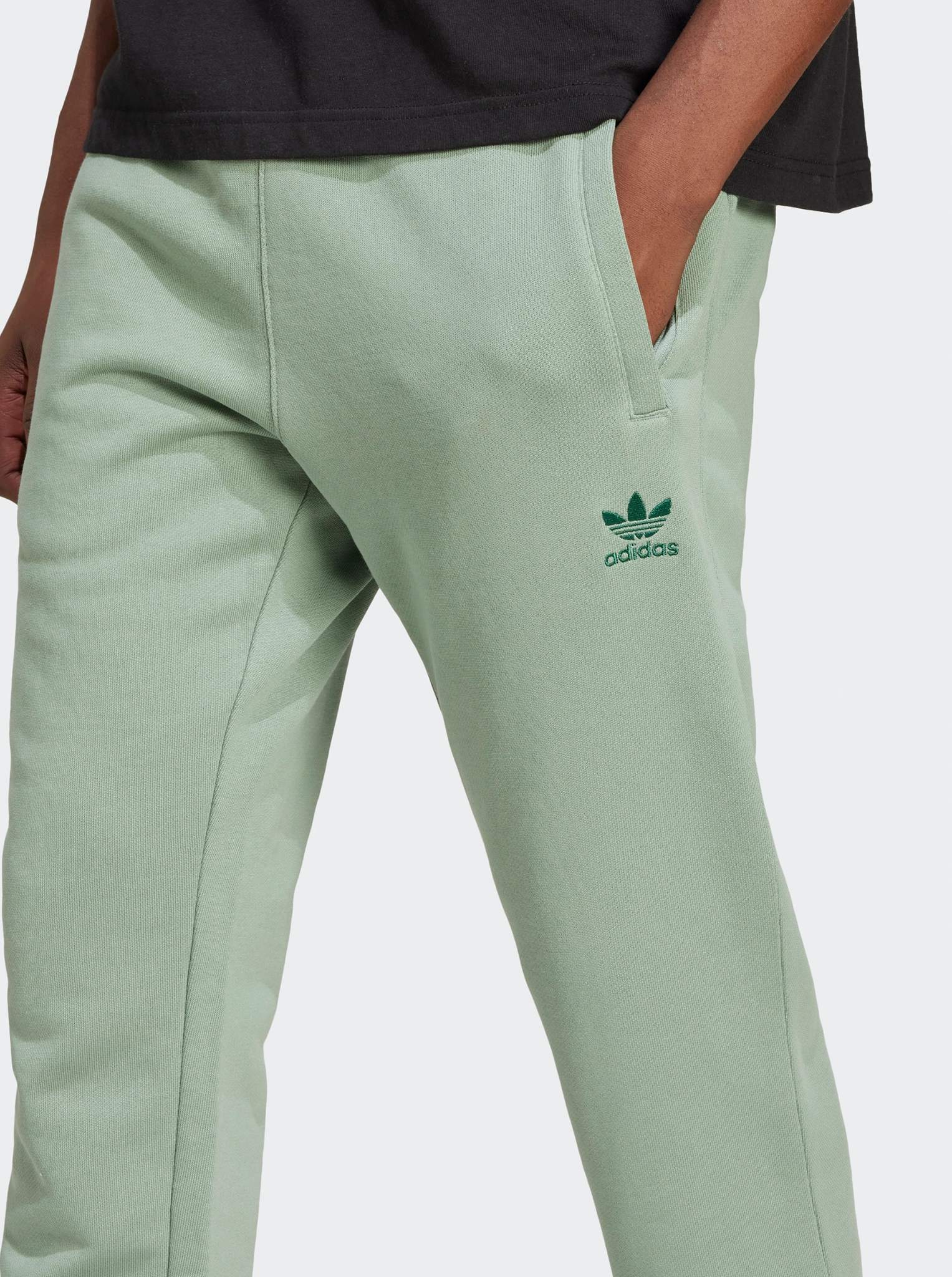 SecureClosures Breathable activewear Trefoil Essentials French Terry Pants