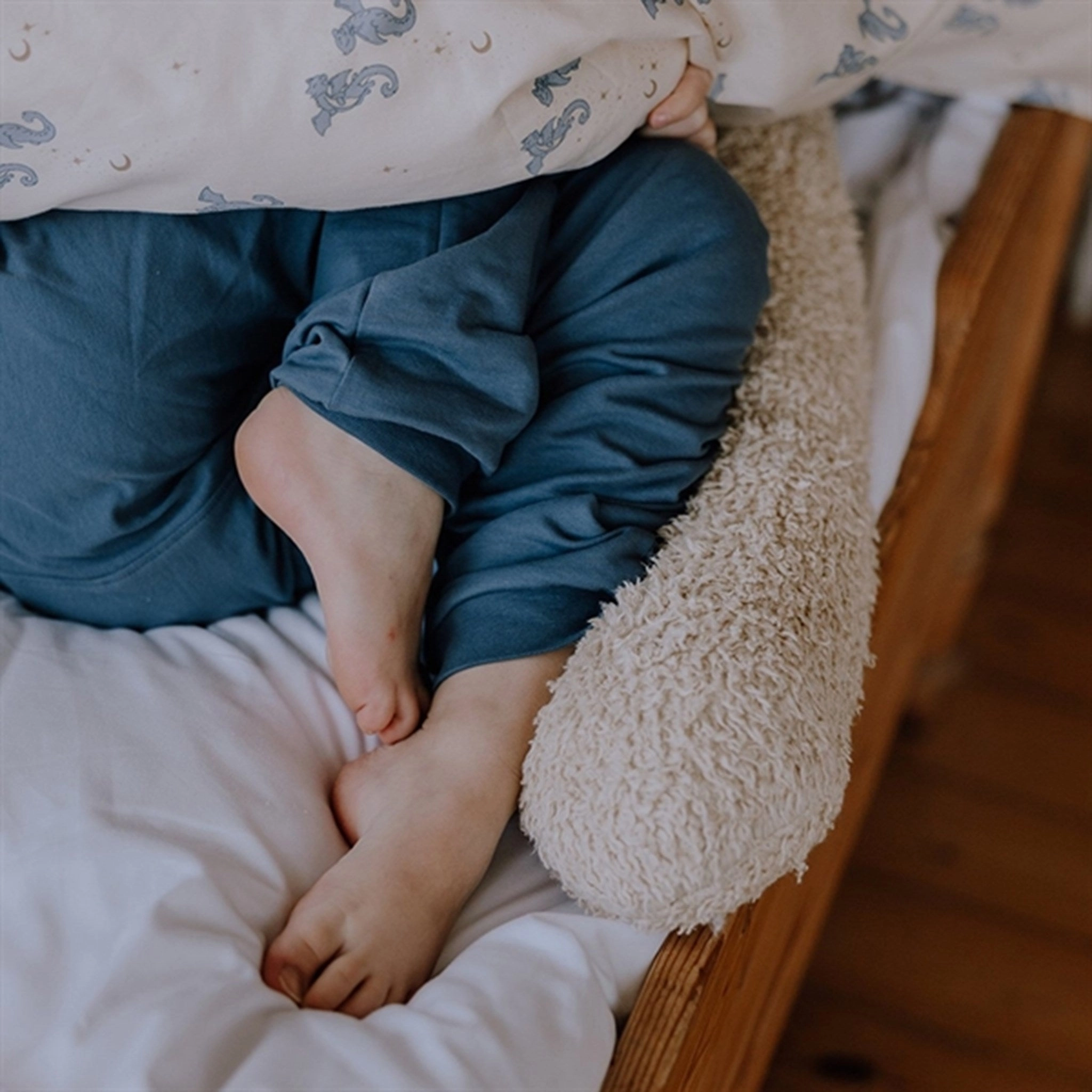 Flexible Midsole Design That's Mine Stormy Weather Avan Sweatpants