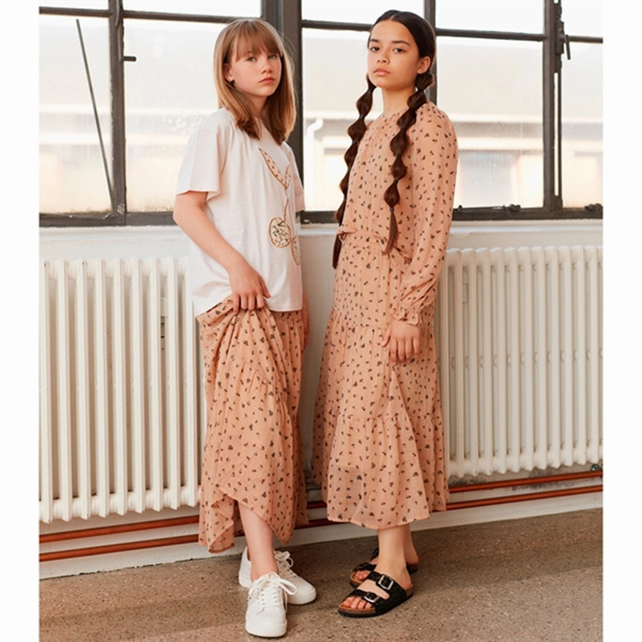 Wardrobe Classic Hand Painted Sofie Schnoor Beige Skirt