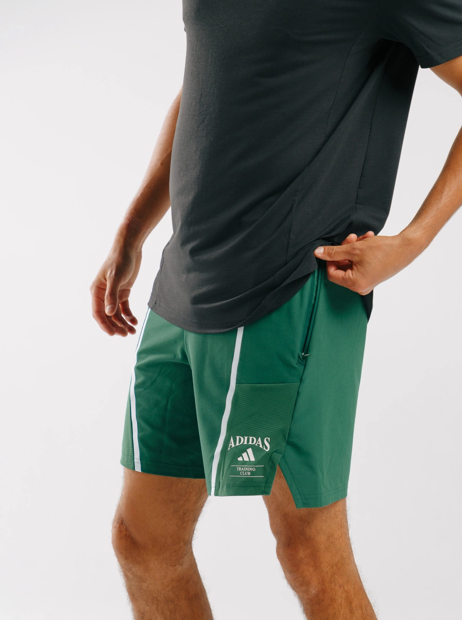Designed-for-Training Legacy Shorts tank top Quick Access Zip Pockets