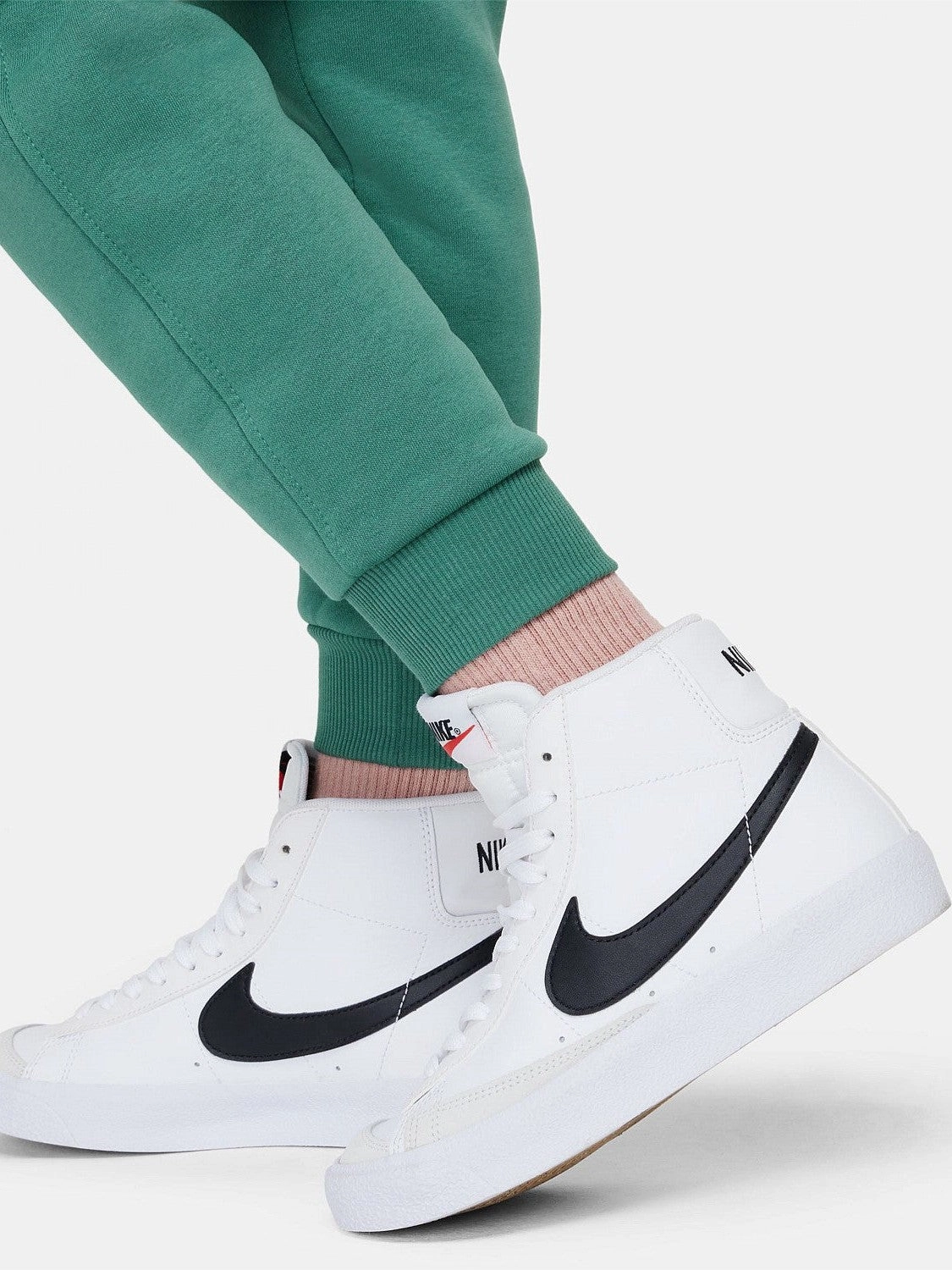 Adaptive Compression Levels Sportswear Club Fleece Joggers Youth