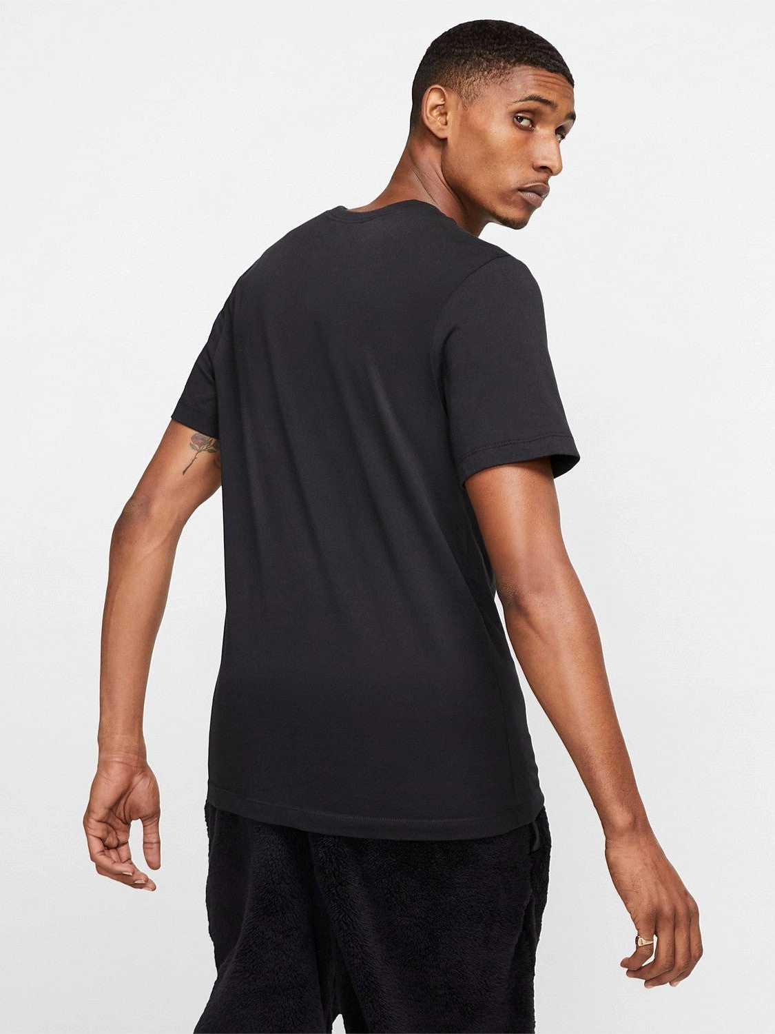 Sportswear Club Tee Cozy and Soft Stylish and Comfortable