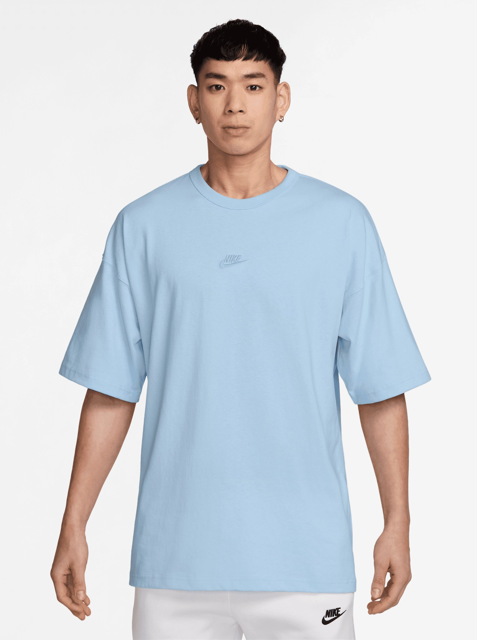 Layering Must-Have Sportswear Essential Tee