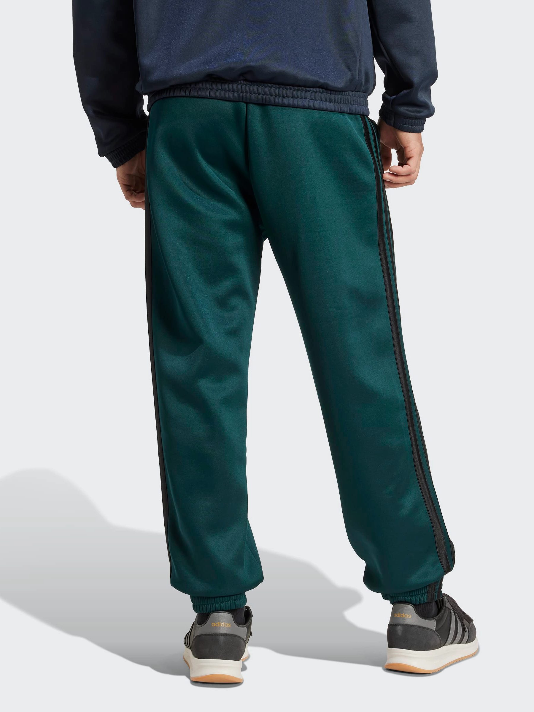 Stadium Tracksuit Pants SeamlessConstruction