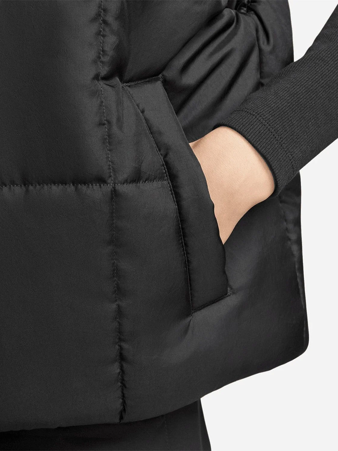 NonRestrictive Armholes Modular Attachment Points Classic Puffer Therma-FIT Vest