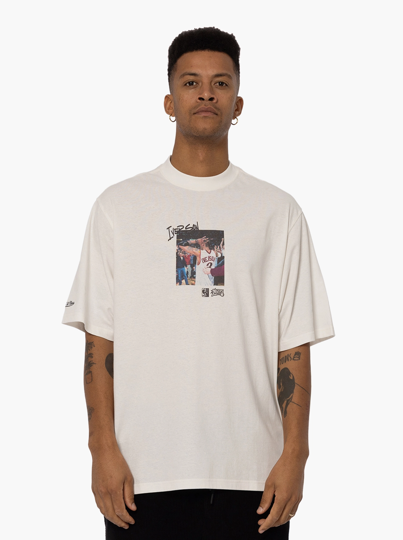 Philadelphia 76ers Allen Iverson Pre & Post Game T-Shirt simple design Relaxing Day