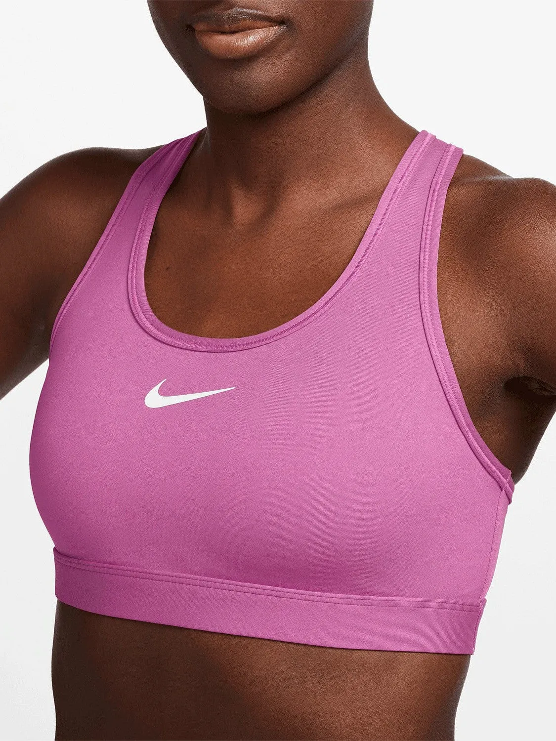 Anti-bacterial seams Seamless Shape Swoosh Medium Support Bra
