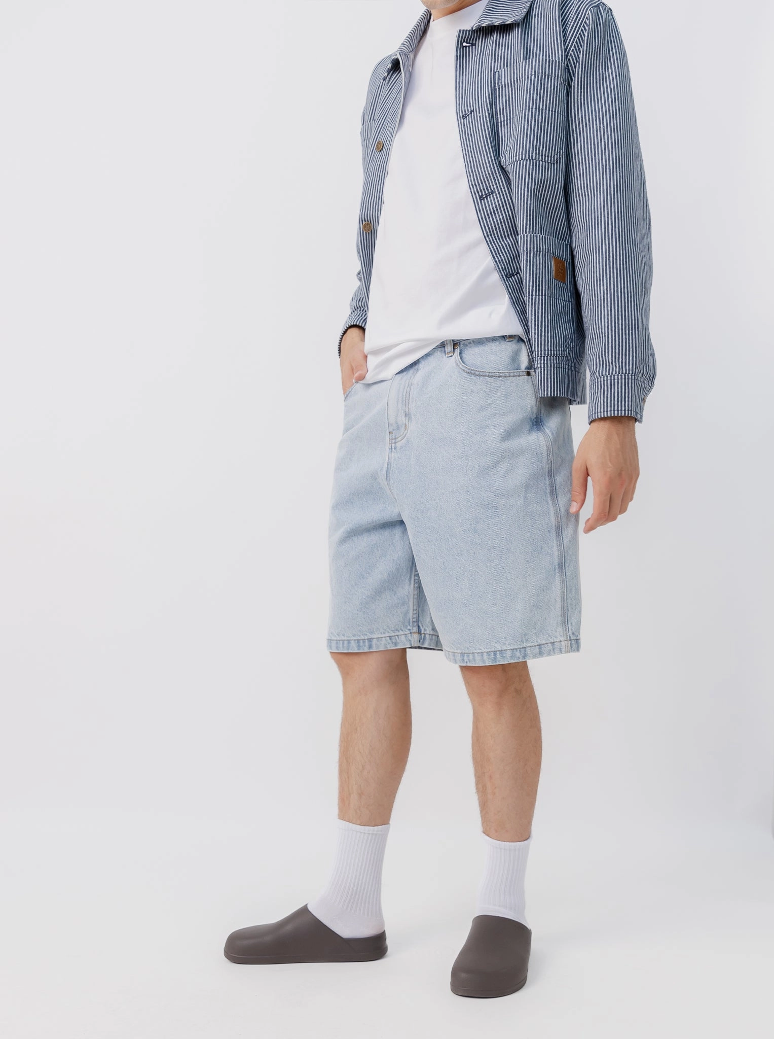 Baggy Denim Shorts ethical fashion rooftop party look