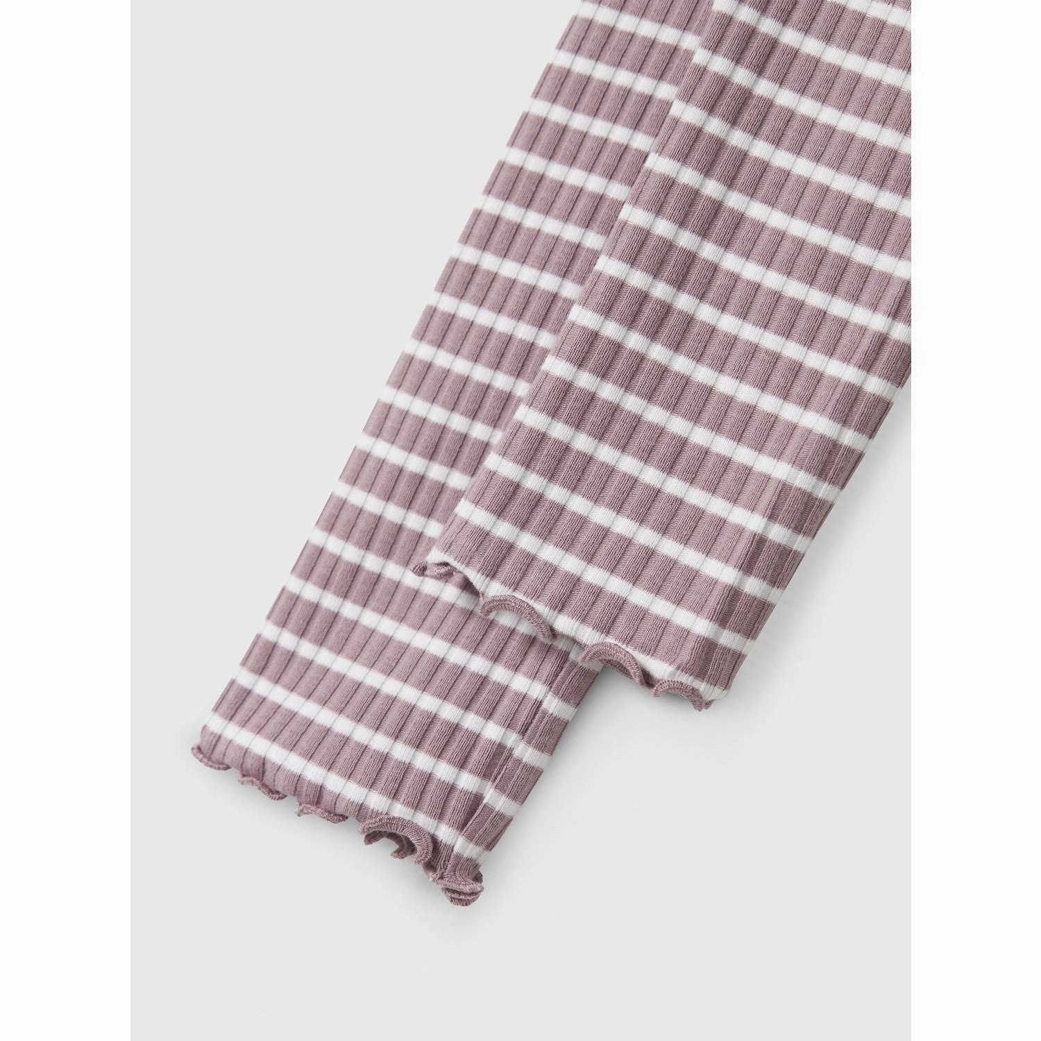 Quick drying material Name It Elderberry Bright White Vemma Leggings