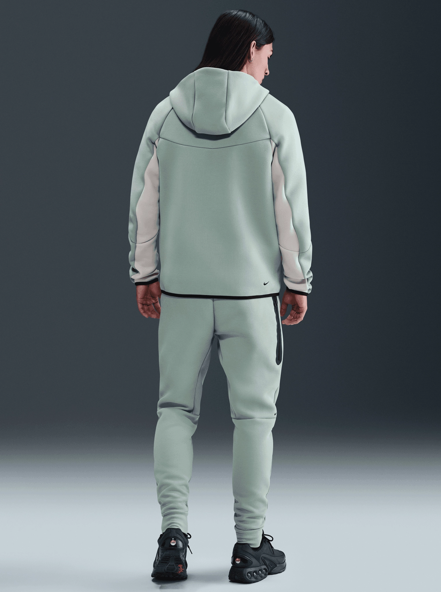 Tech Fleece Jogger Flattering Waist