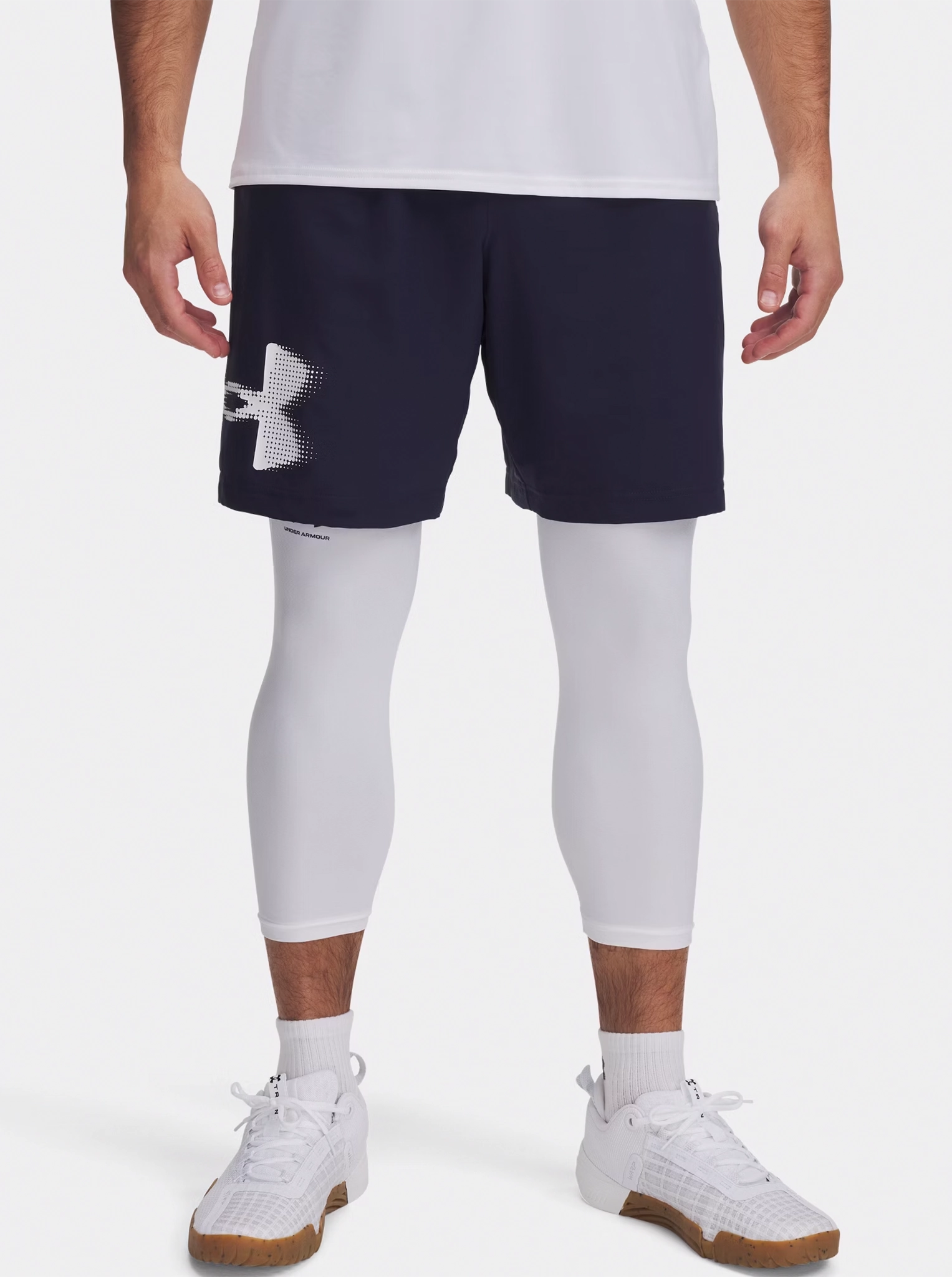 Tech? Woven Graphic quick-dry feature