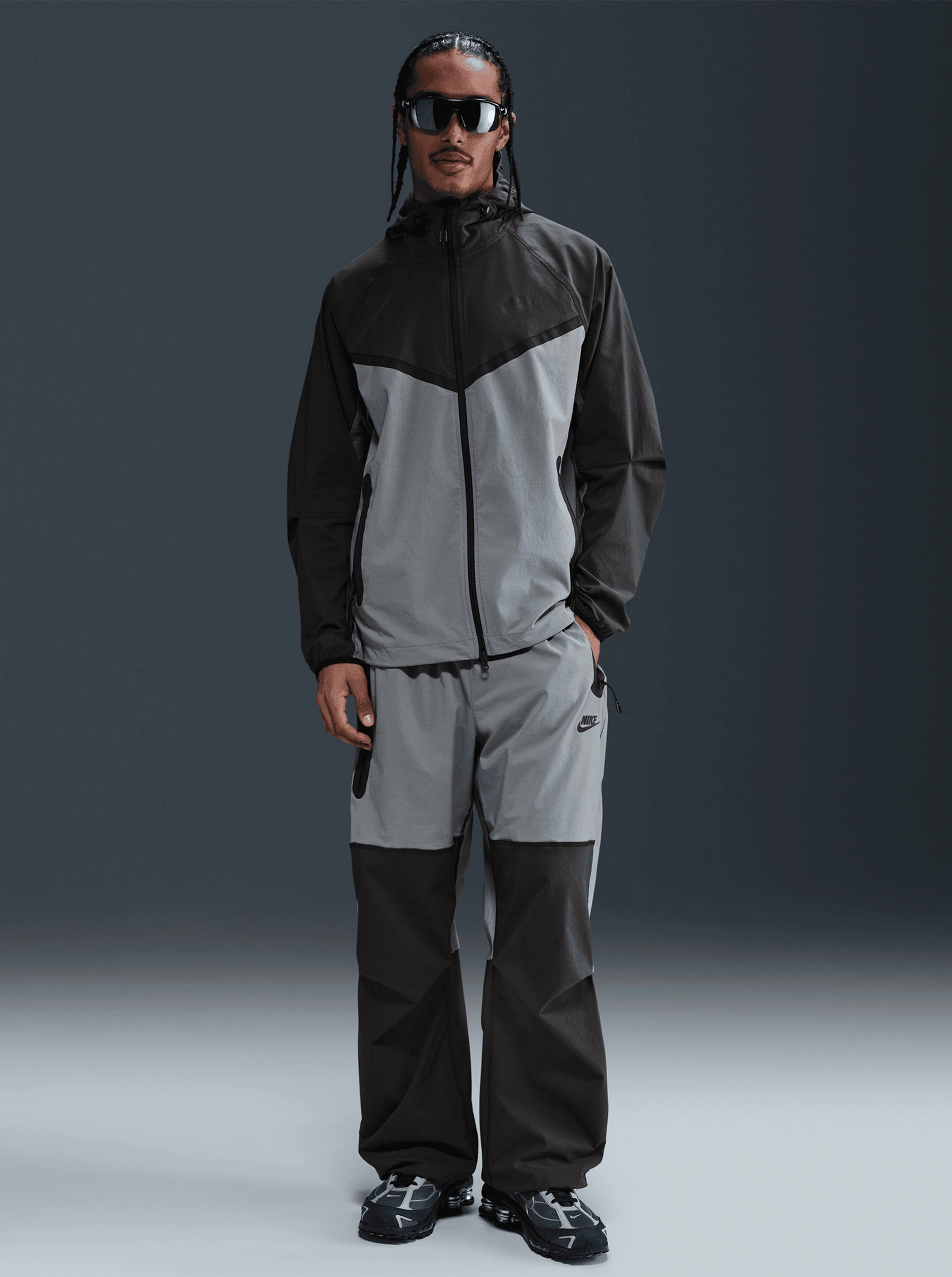 Tech Woven Jacket Adjustable Hood Spread