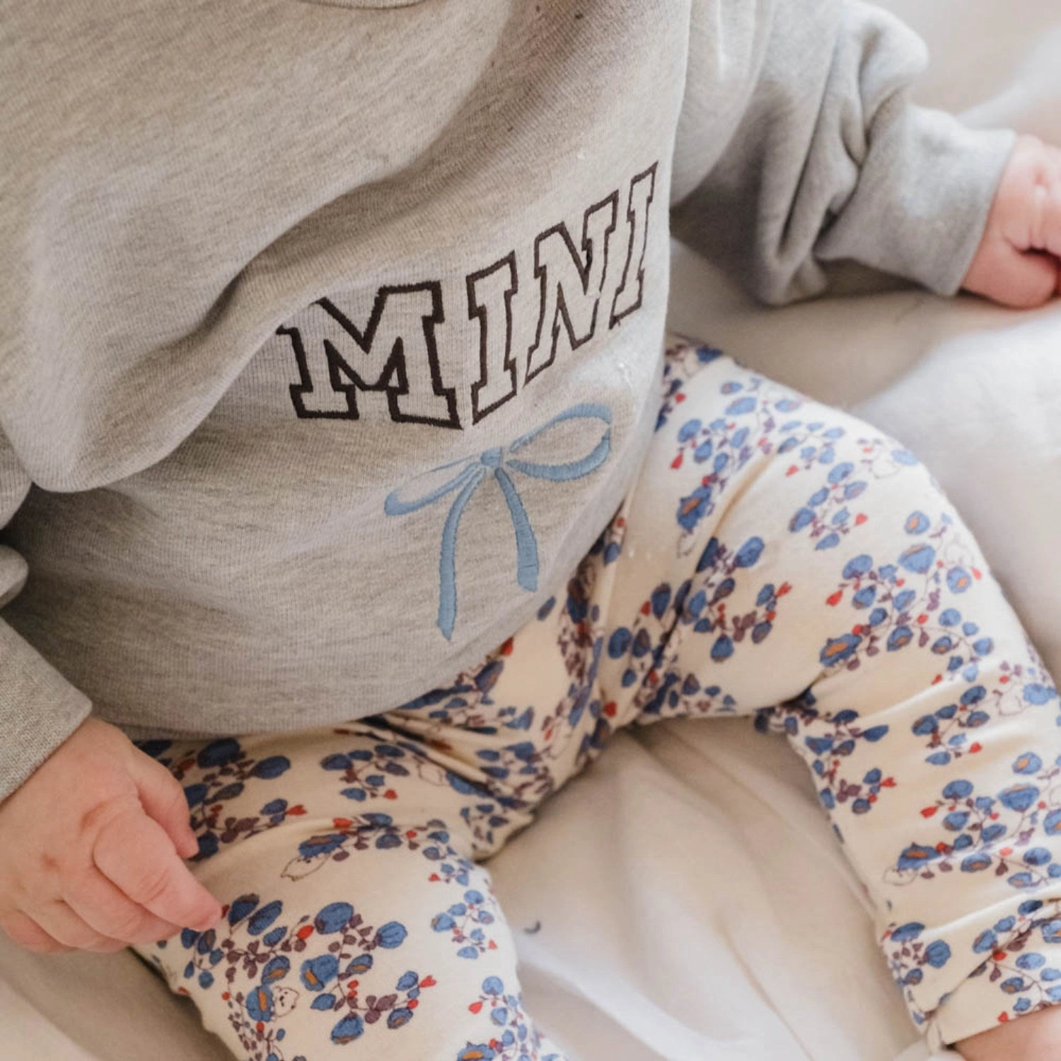 Quick Dry Minimalist Style Gym Look That's Mine Blue Bells Elois Leggings