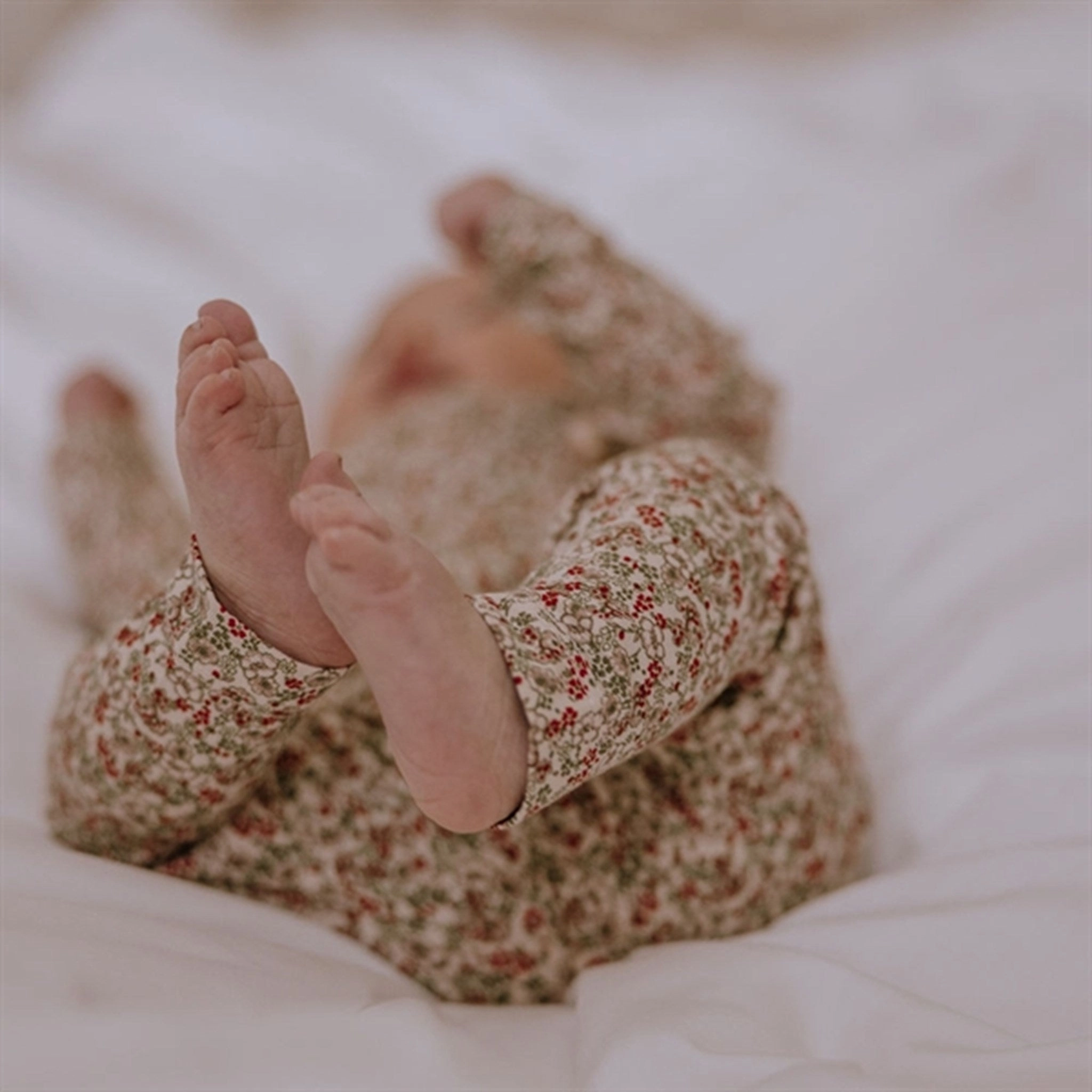 That's Mine Bouquet Rouge Elois Leggings Durable Stitch For Adults Yoga Class Breathable Fabric