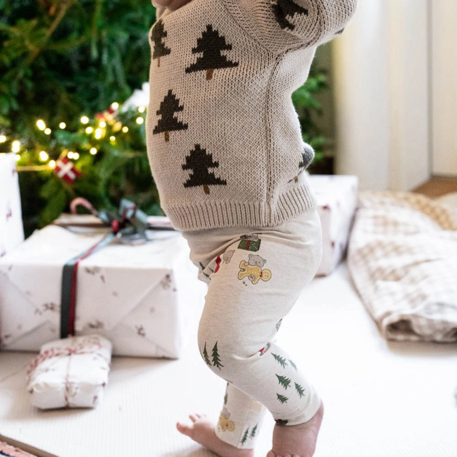 Quick Dry Casual Wearer That's Mine Christmas Polar Bear Miley Leggings