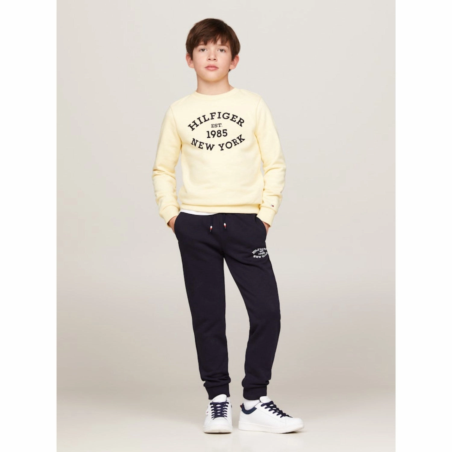 FullZipClosure EcoFriendlyBlend Tommy Hilfiger Desert Sky Monotype Flock Reg Sweatpants