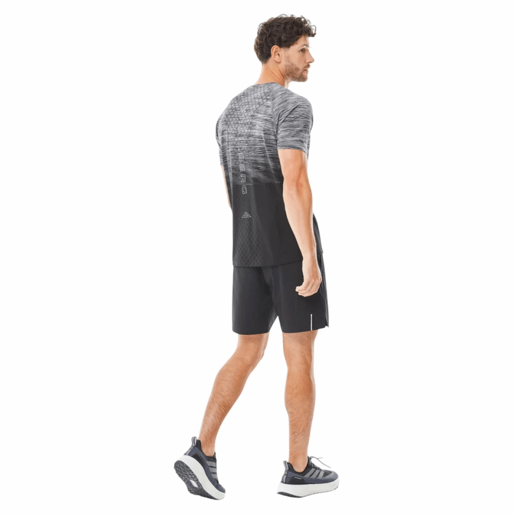 Universal Silhouette Versatile Trend Trailberg Stride Seamless T-Shirt Men