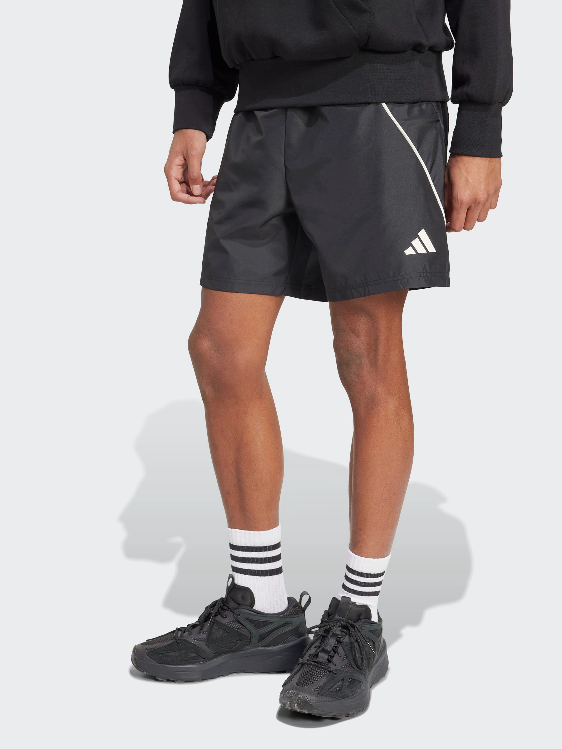 Soft Elastic Breathable Lining Stadium Shorts