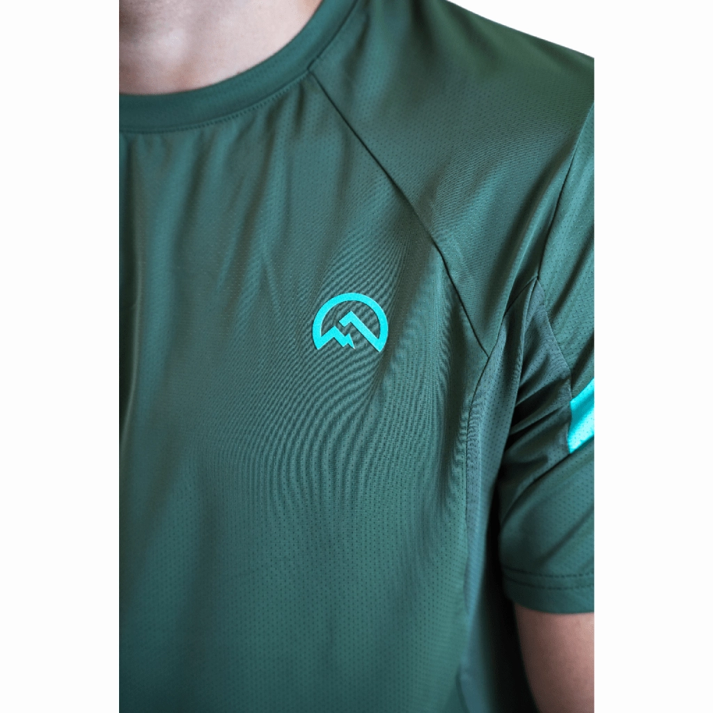 Flux Curve T-Shirt Men Modern Twist