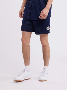 Classic Signature Short cycling outfit beauty industry