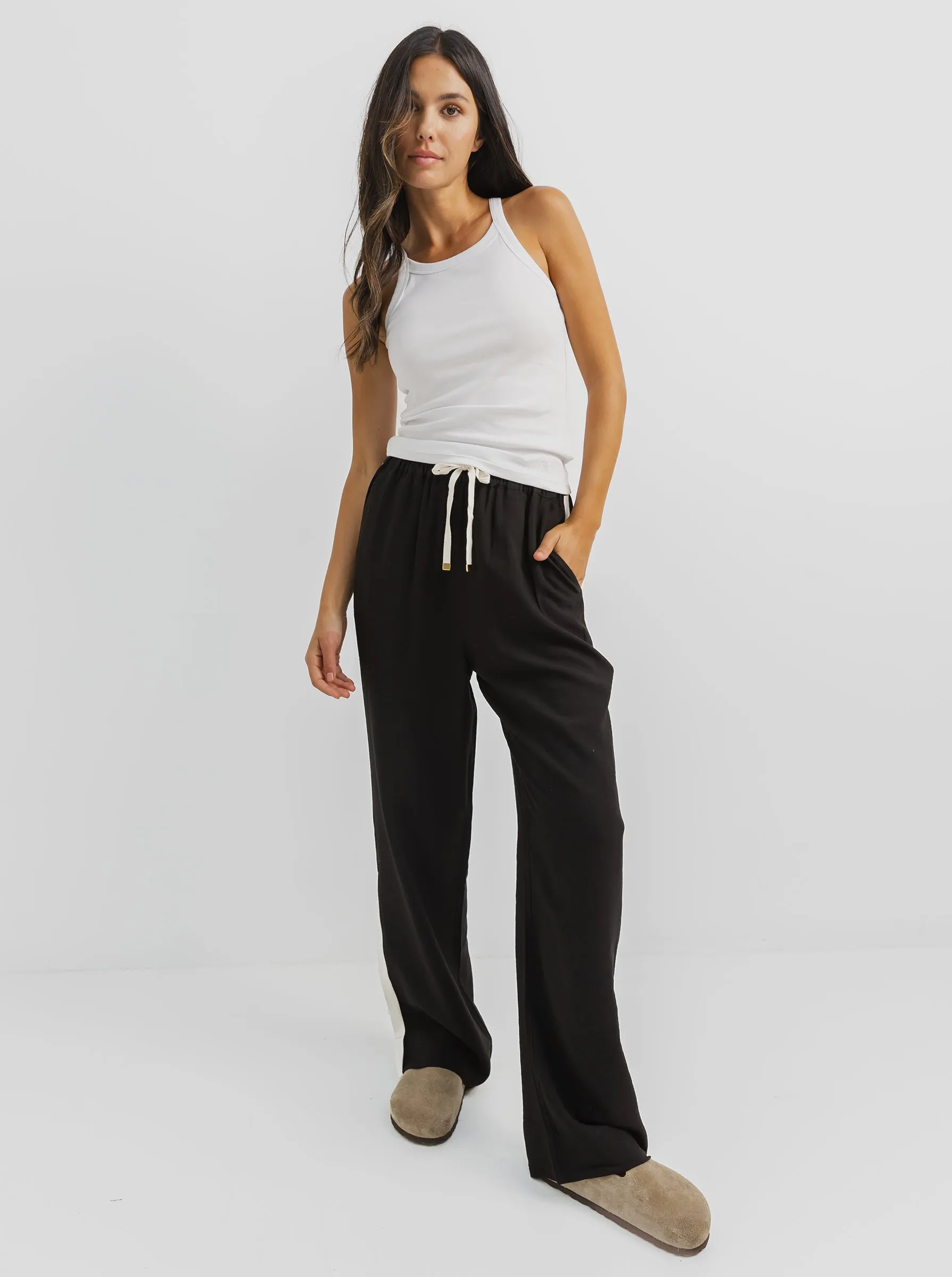Low Maintenance Weekender Pant Longline