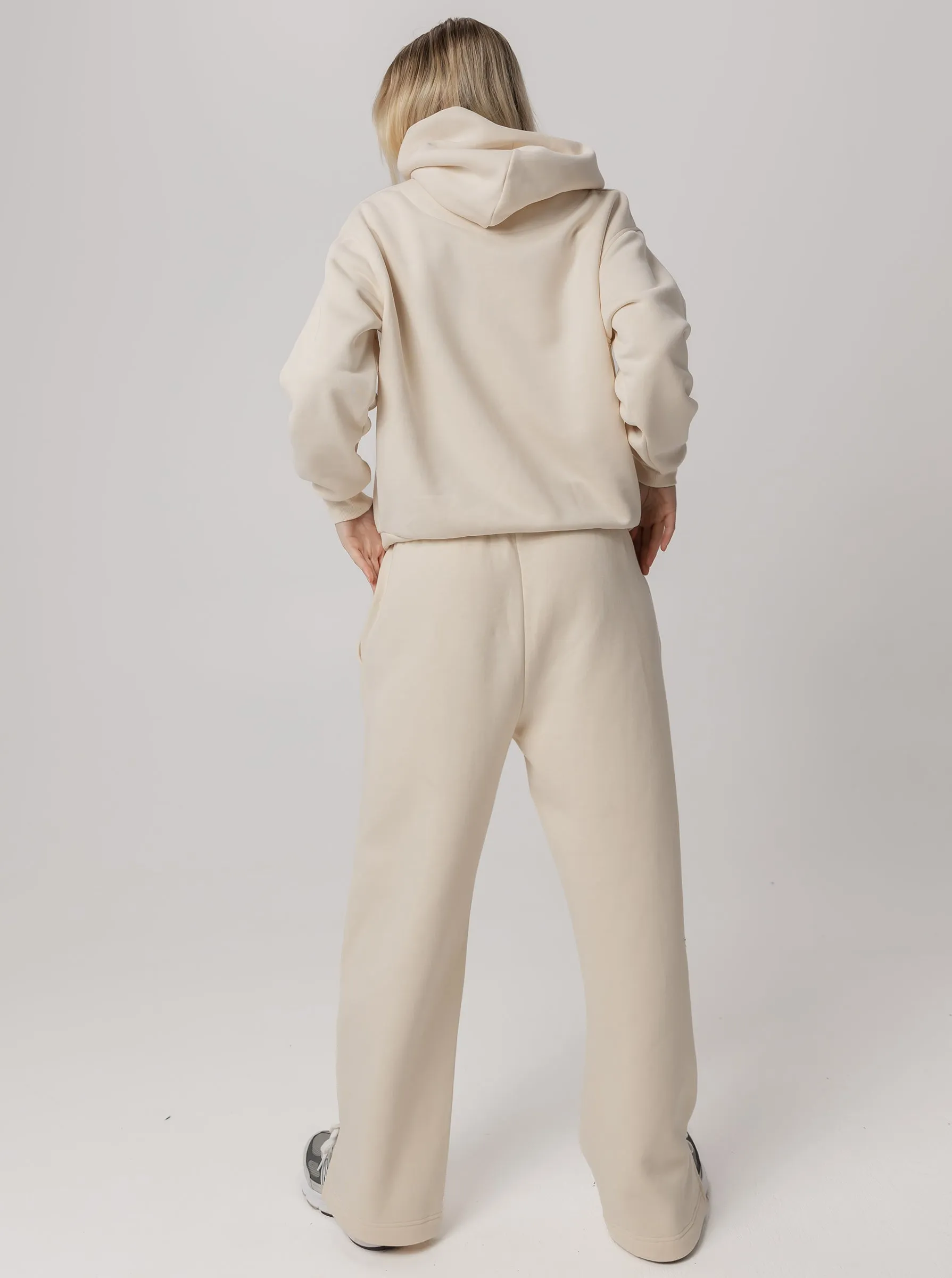 Adjustable Drawcord Lightweight Flex Wide Leg Sweats in Vanilla