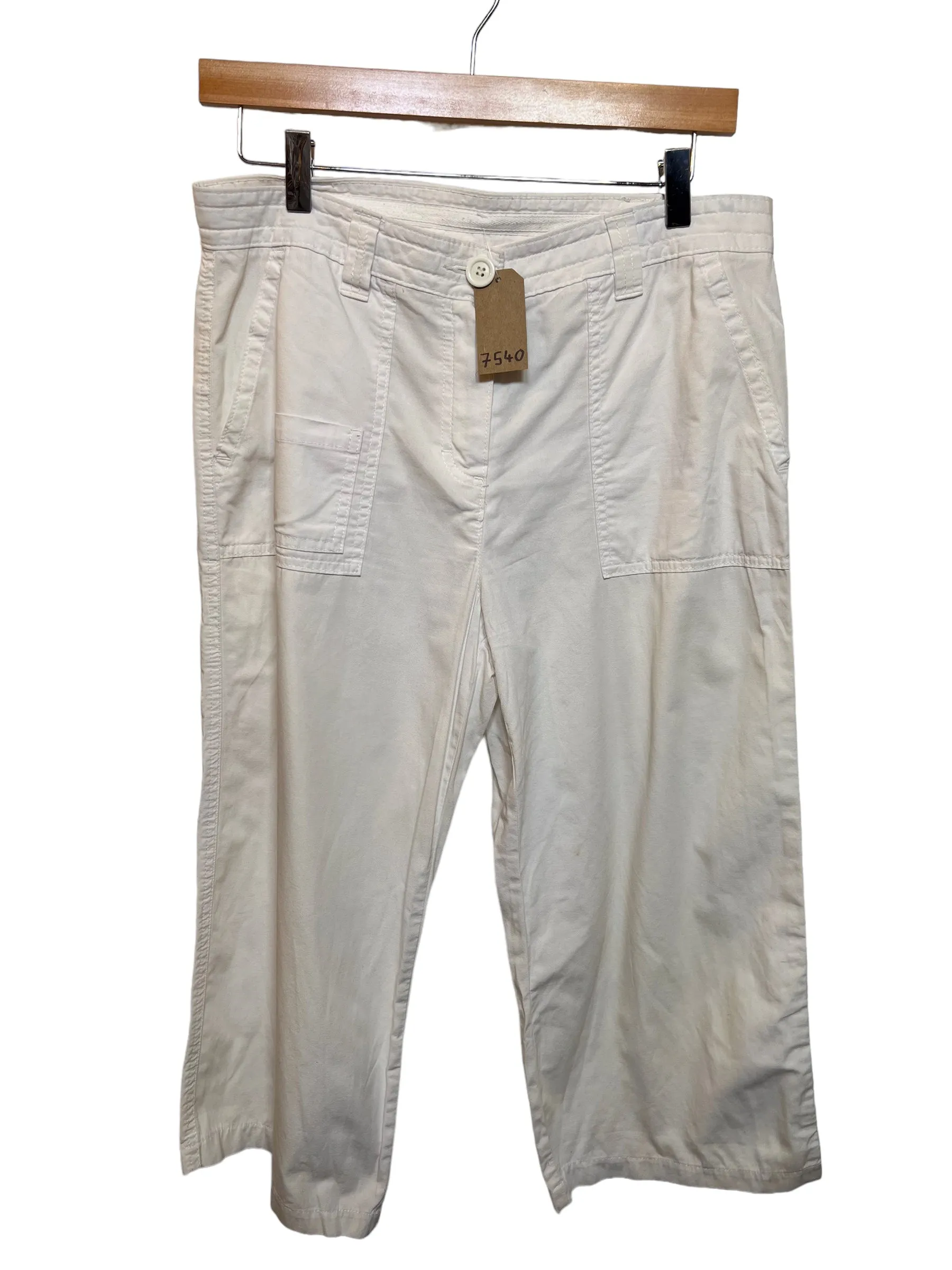 Multi Directional Flex UV protection layer Women??s White Shorts (31")