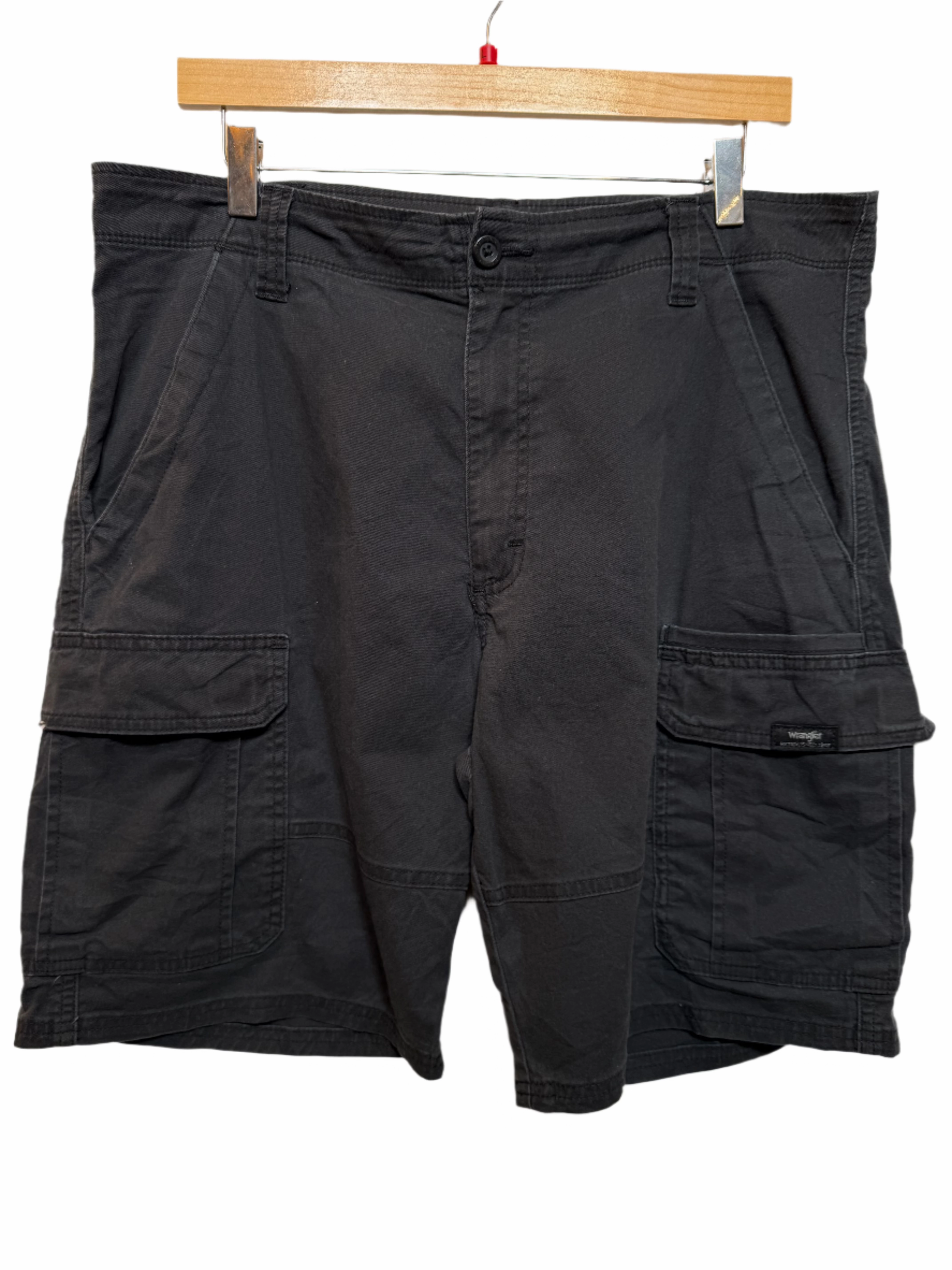 Wrangler Mens Black Cargo Shorts (Size L) Breathable Liner fishing attire