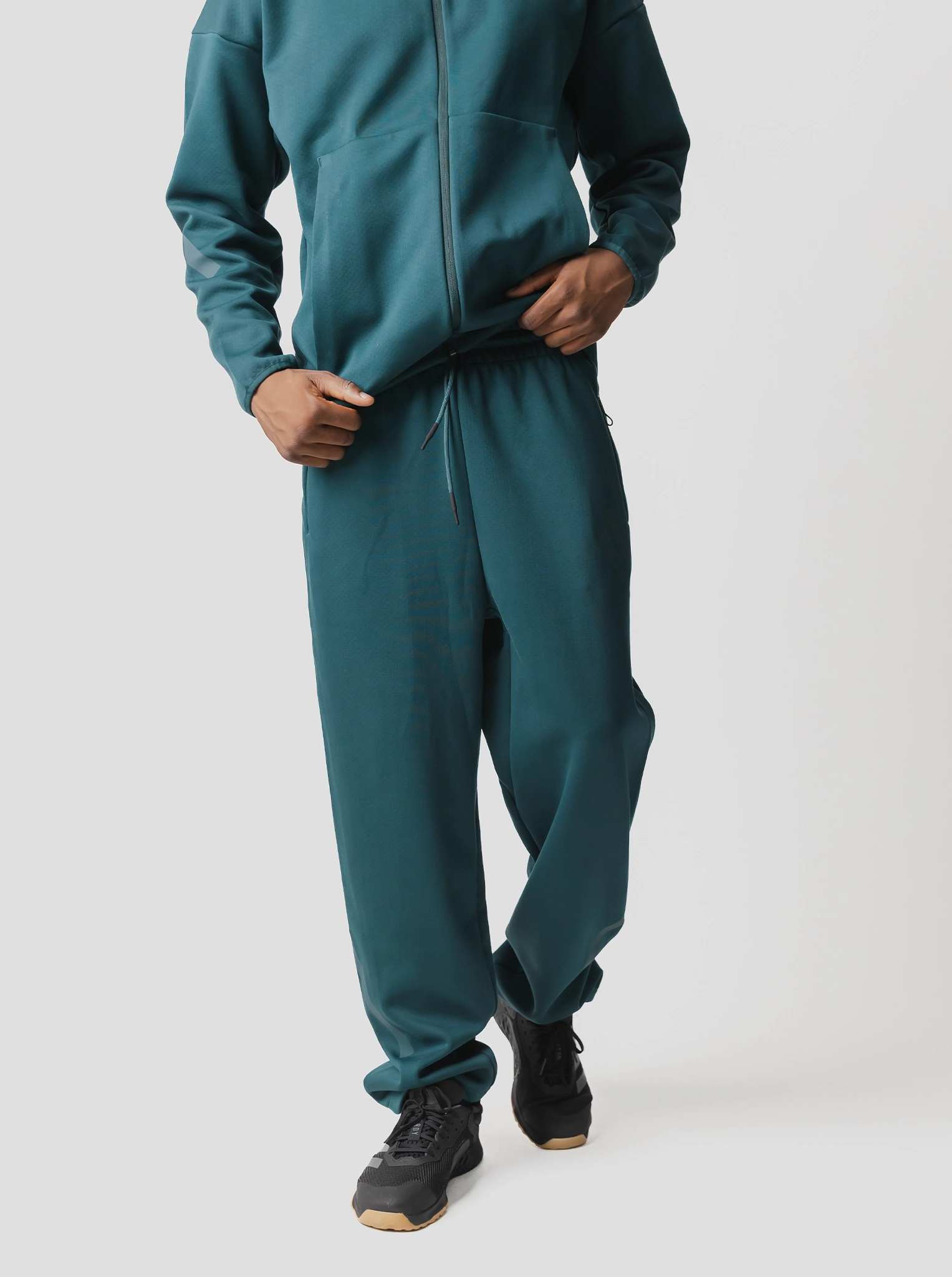 Chic Style suitable for sports competitions Z.N.E Open-Hem Joggers