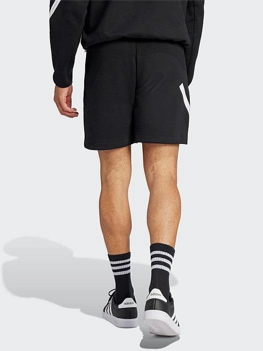 easy-care item Z.N.E. Shorts