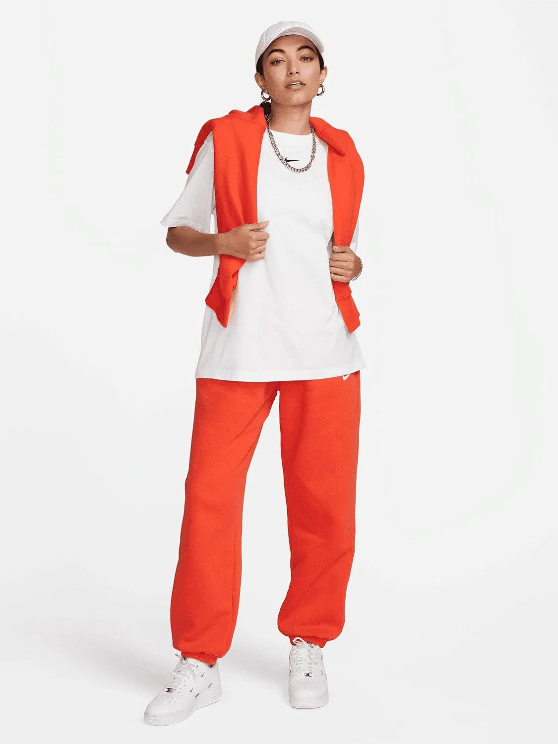 Sportswear Essential Tee Soft Breathable On-the-Go Fashion